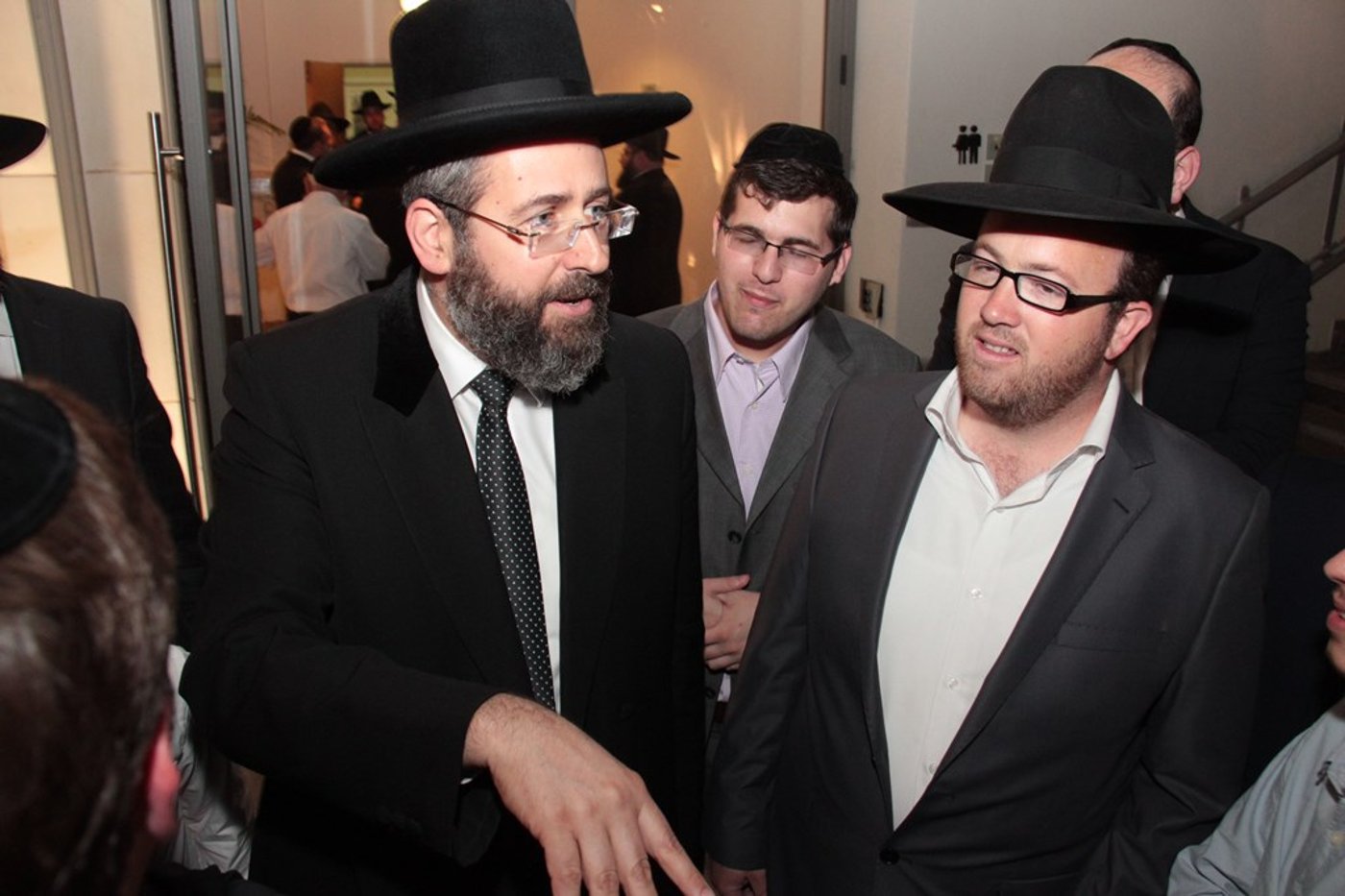 תיעוד ענק: מפגן הכוח של יו"ר ש"ס בחתונת בתו