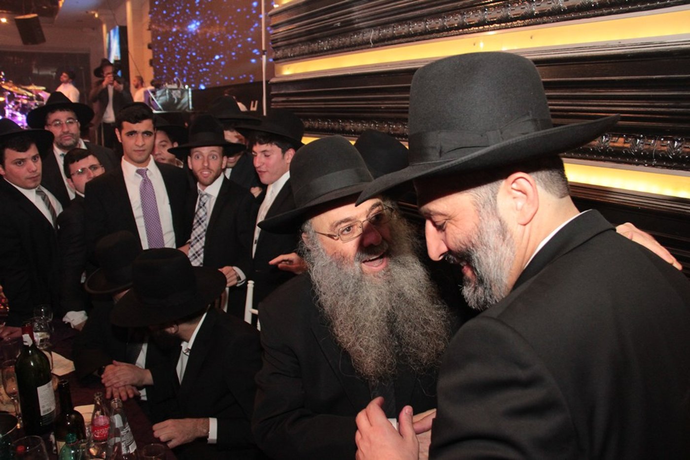 תיעוד ענק: מפגן הכוח של יו"ר ש"ס בחתונת בתו
