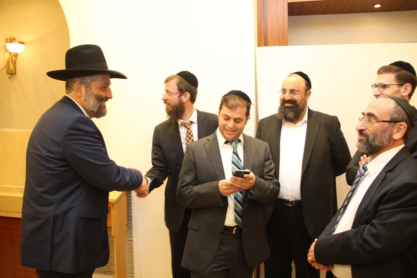 דרעי לנתניהו: "די לרדיפה הנוראה של לומדי התורה"