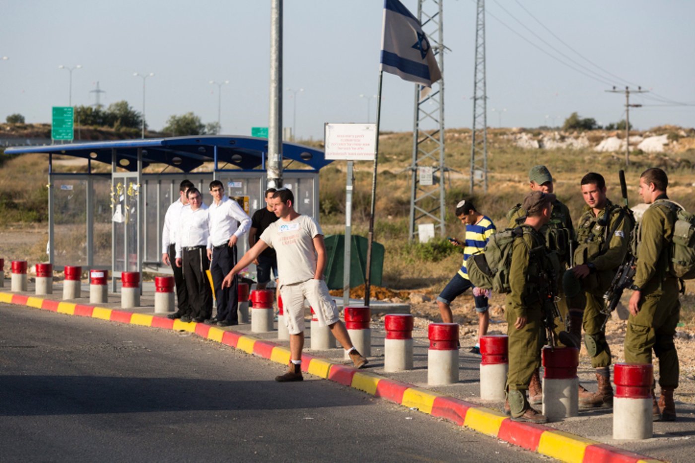 שעות לפני החטיפה: שוטרת נשדדה בטרמפיאדה