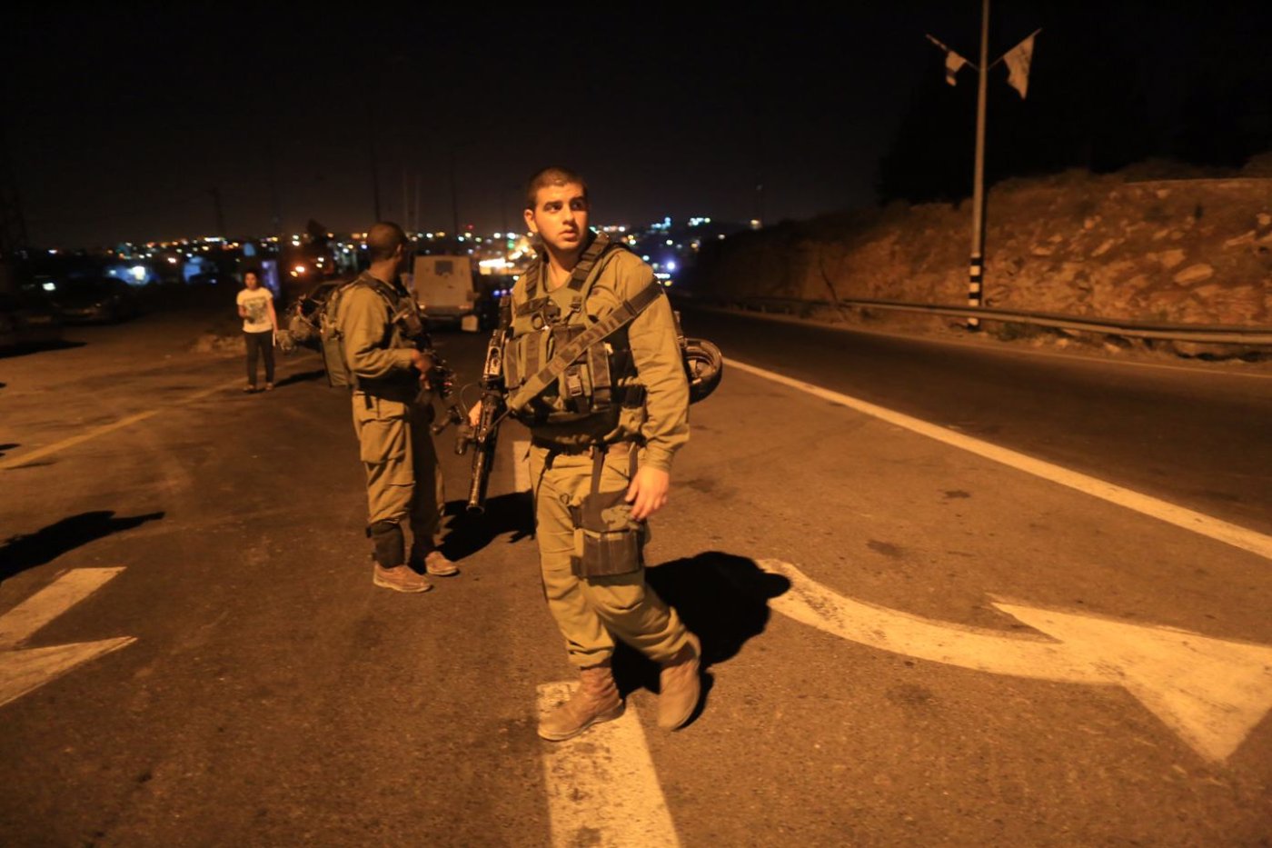רגע אחרי ההודעה: תפילות ובכי • צפו