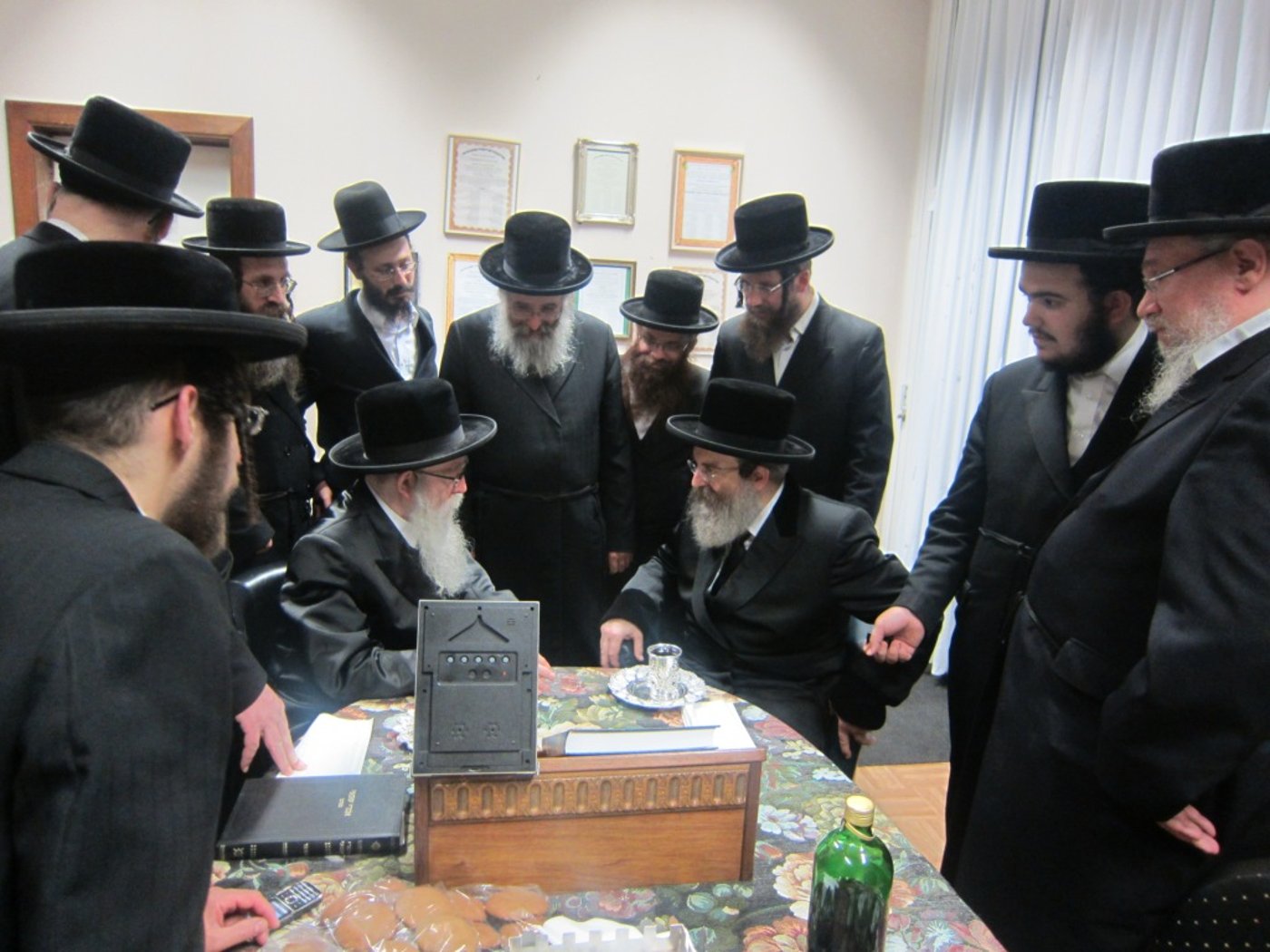 גלריה: האדמו"ר מסאדיגורא נפגש עם האדמו"ר מפשעוורסק