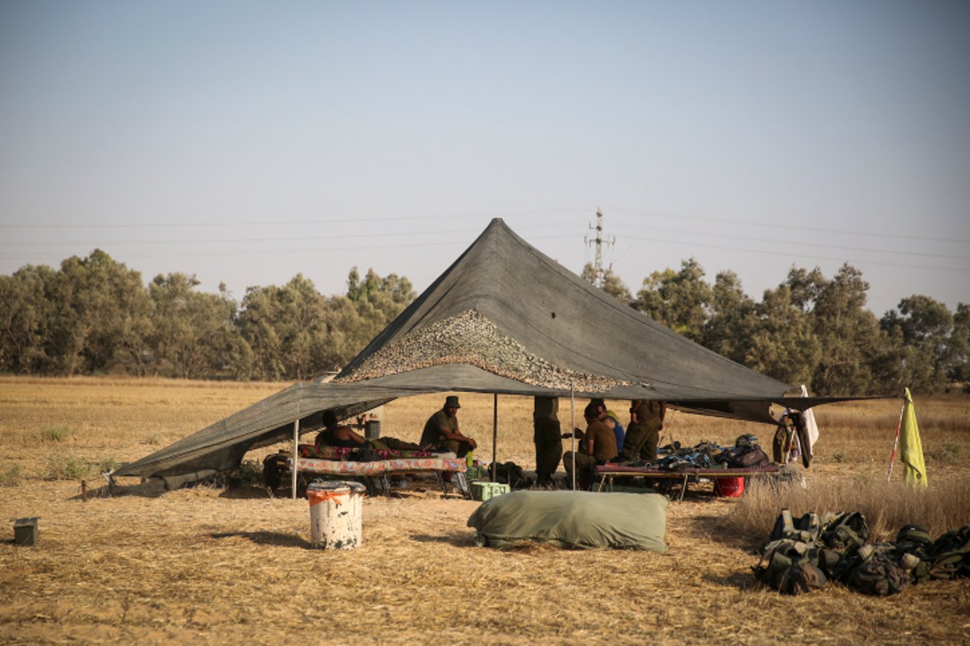 לקראת פעולה? כוחות צה"ל נערכים בגבול רצועת עזה • תמונות