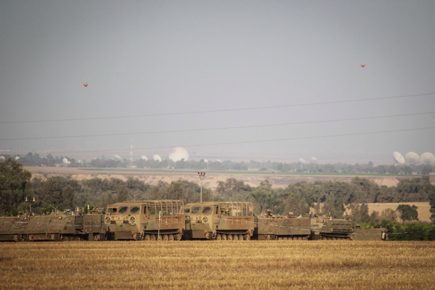 לקראת פעולה? כוחות צה"ל נערכים בגבול רצועת עזה • תמונות