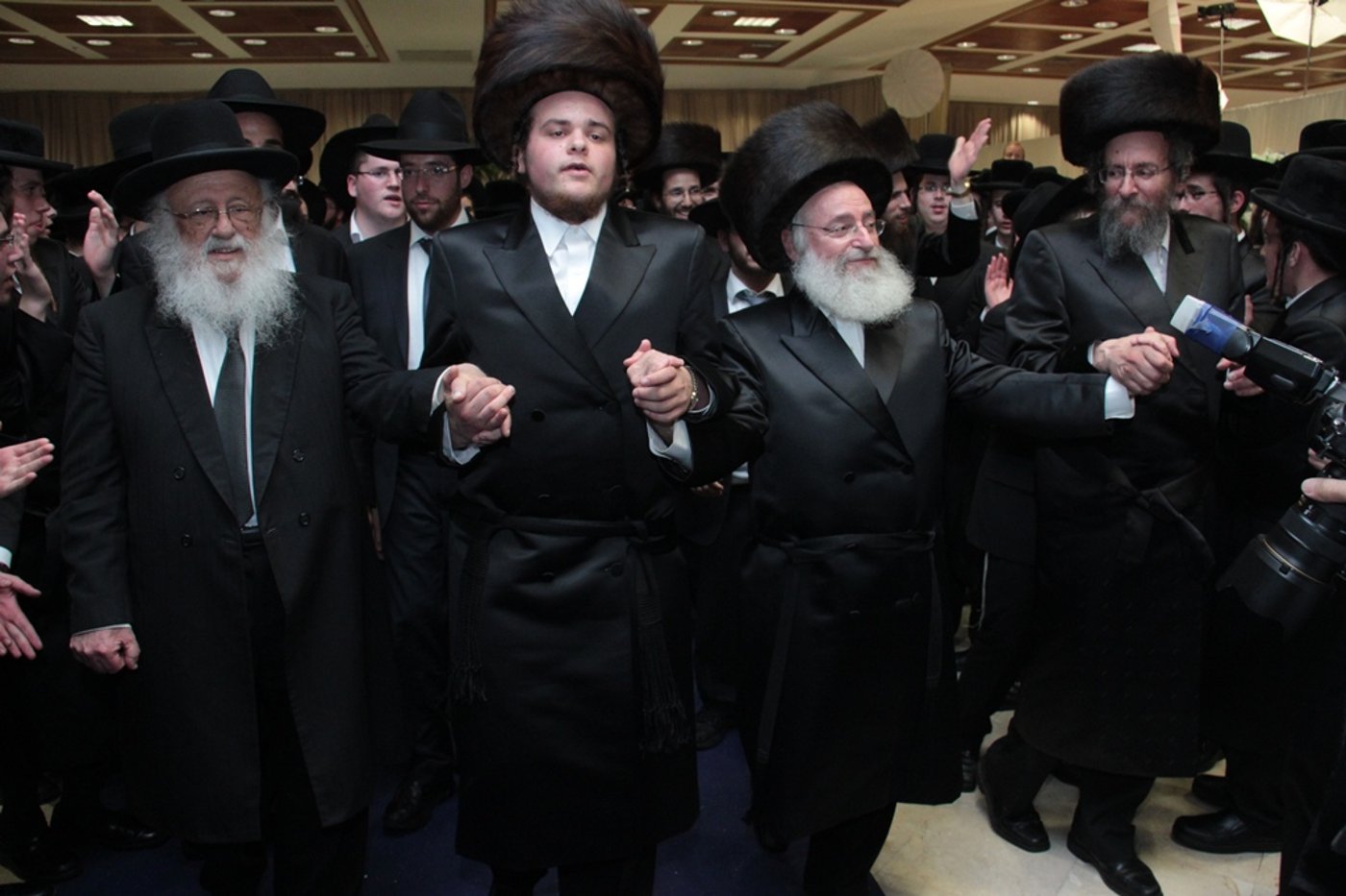 גלריה: חתונת בת הגר"א וייס