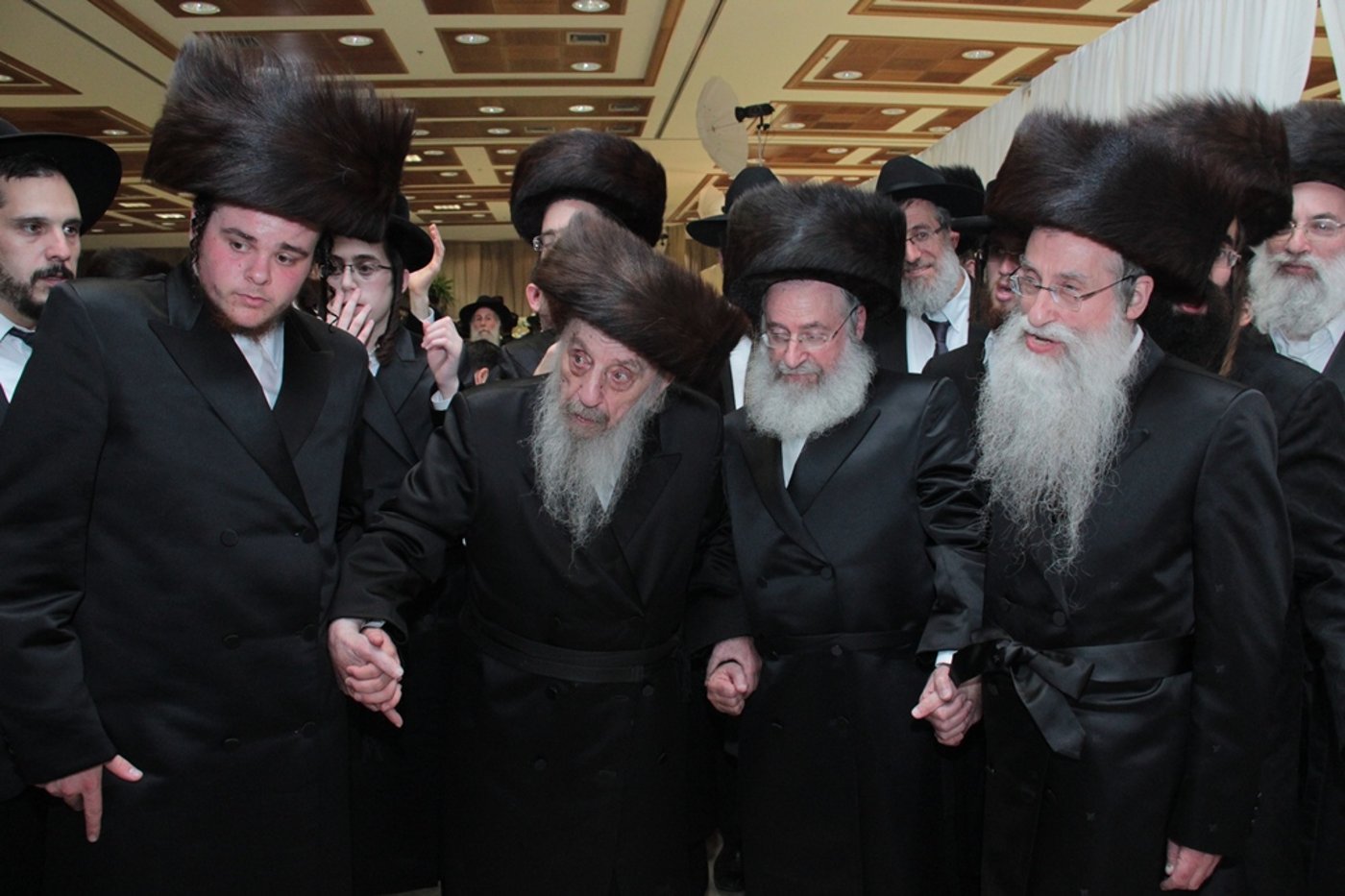 גלריה: חתונת בת הגר"א וייס