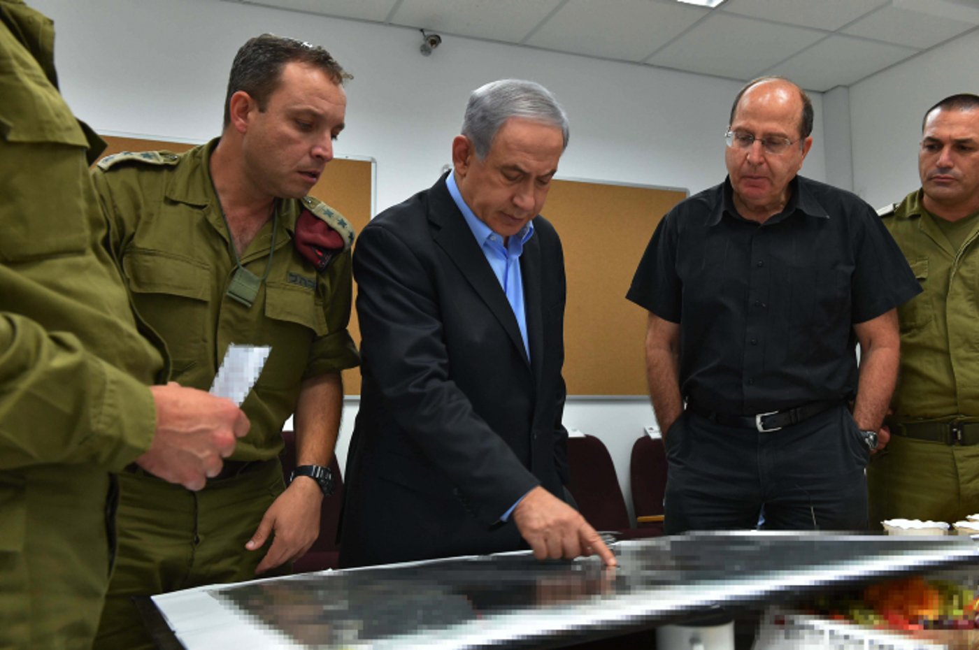 היום השני של "צוק איתן" בתמונות