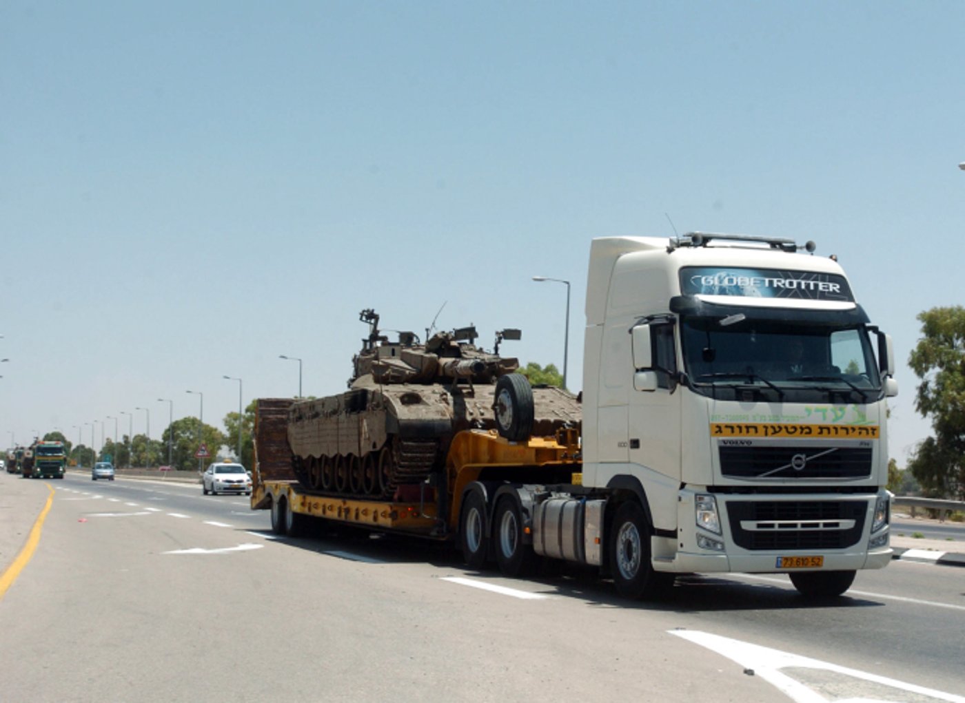 היום השני של "צוק איתן" בתמונות