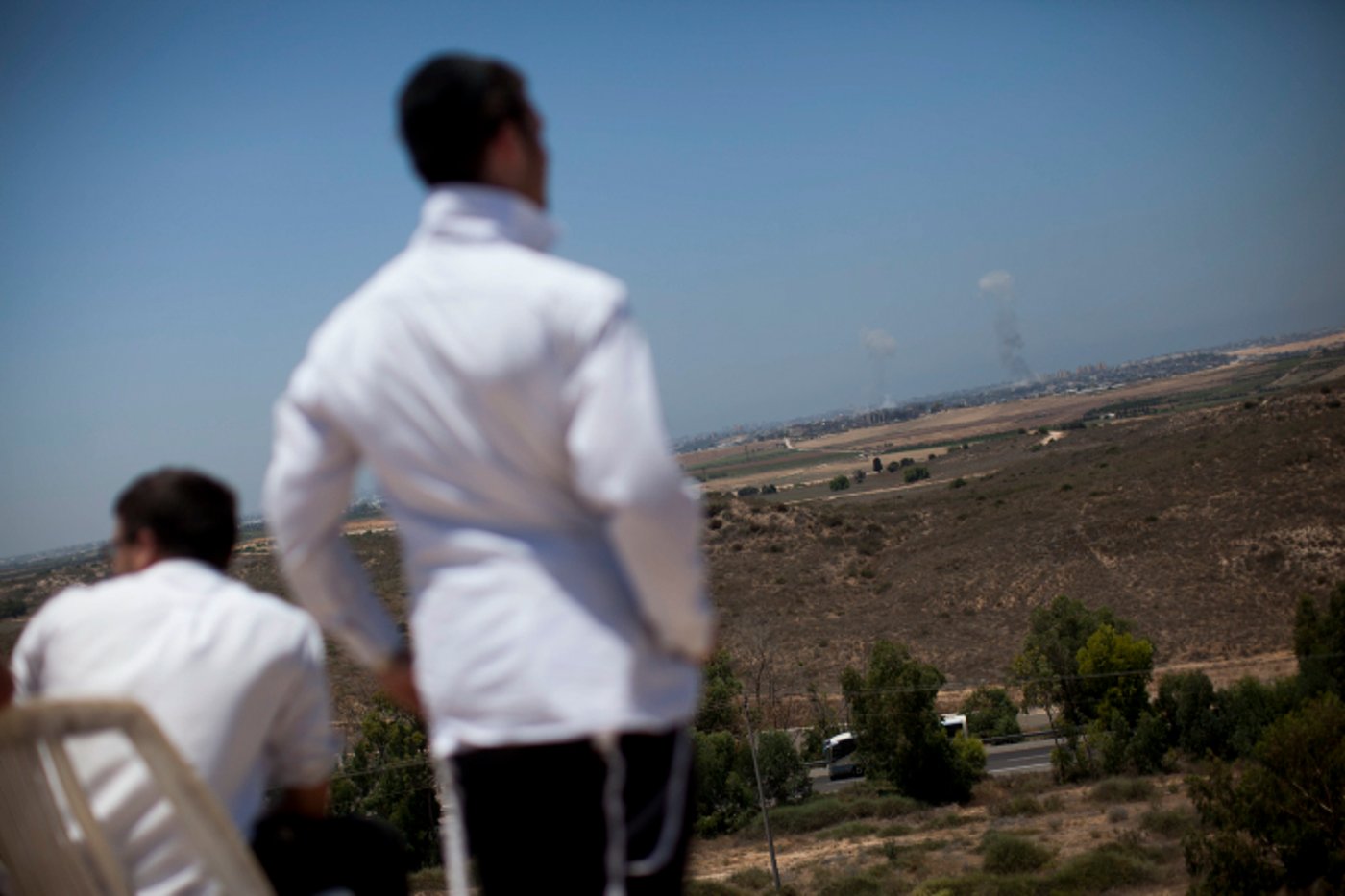 היום השני של "צוק איתן" בתמונות