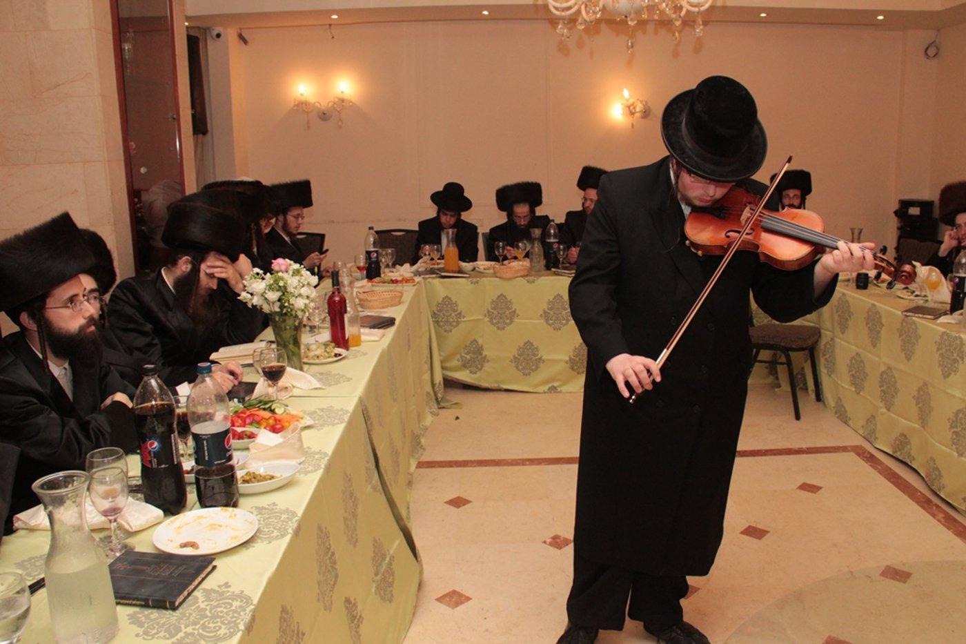 שבע ברכות לנכד האדמו"ר מנדבורנה זצ"ל • גלריה