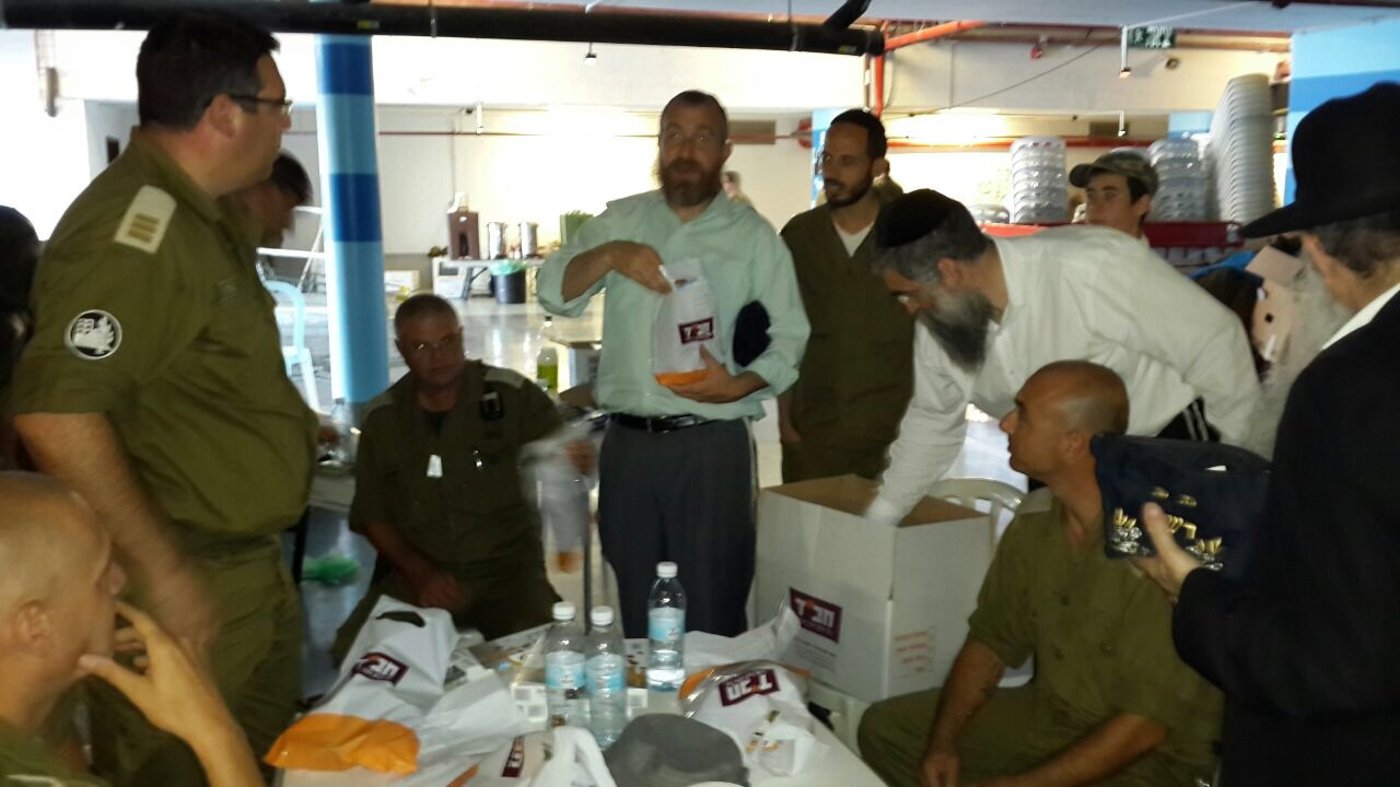 מבצע צוק איתן: השבת של חיילי פיקוד העורף