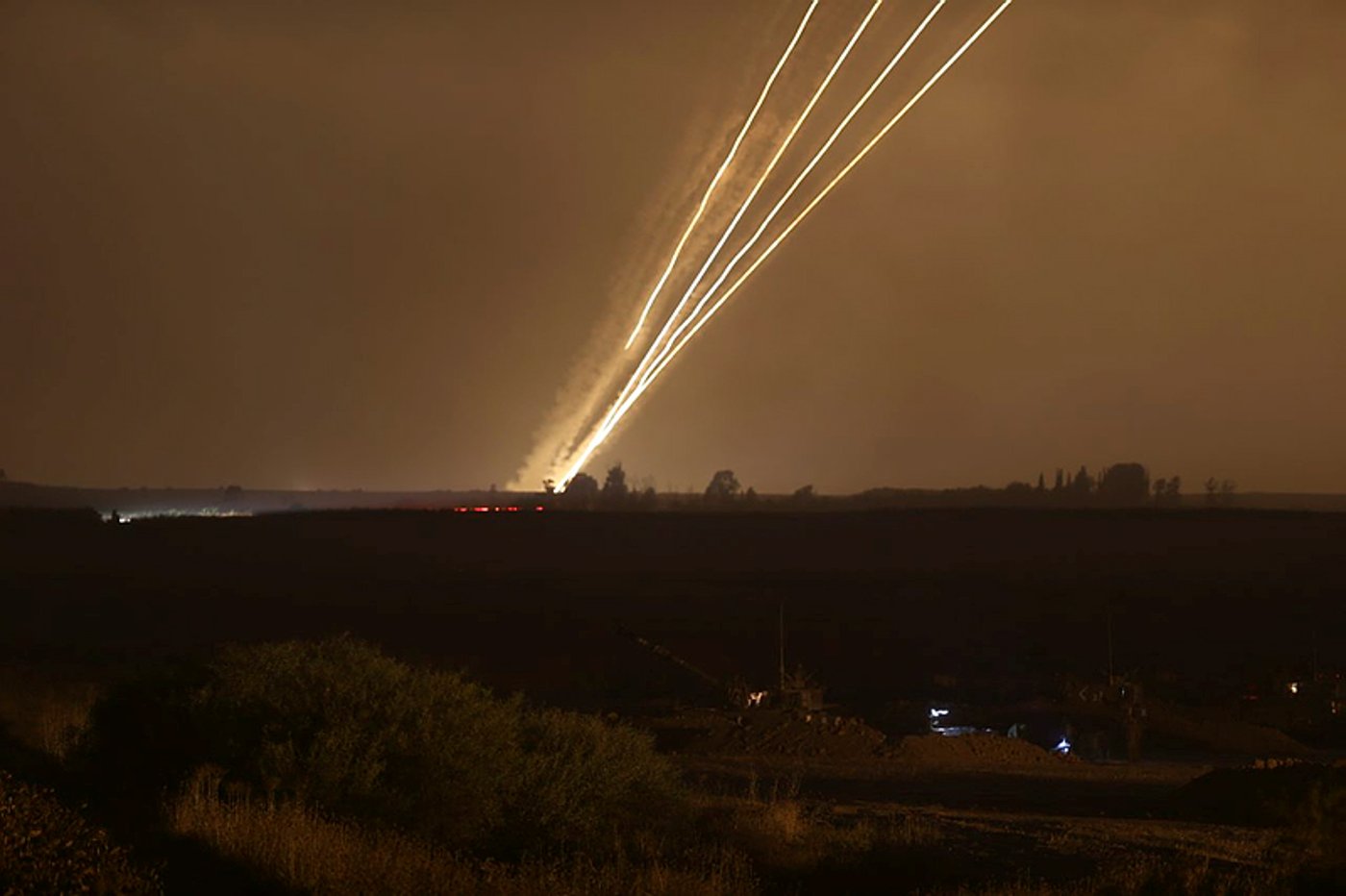 השיגורים לעבר ישראל נמשכו גם הערב ואזעקות נשמעו בדרום בשפלה ובמרכז