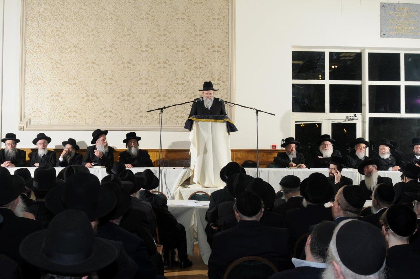 גלריה: עצרת תפילה באנטוורפן בגלל המצב בארץ