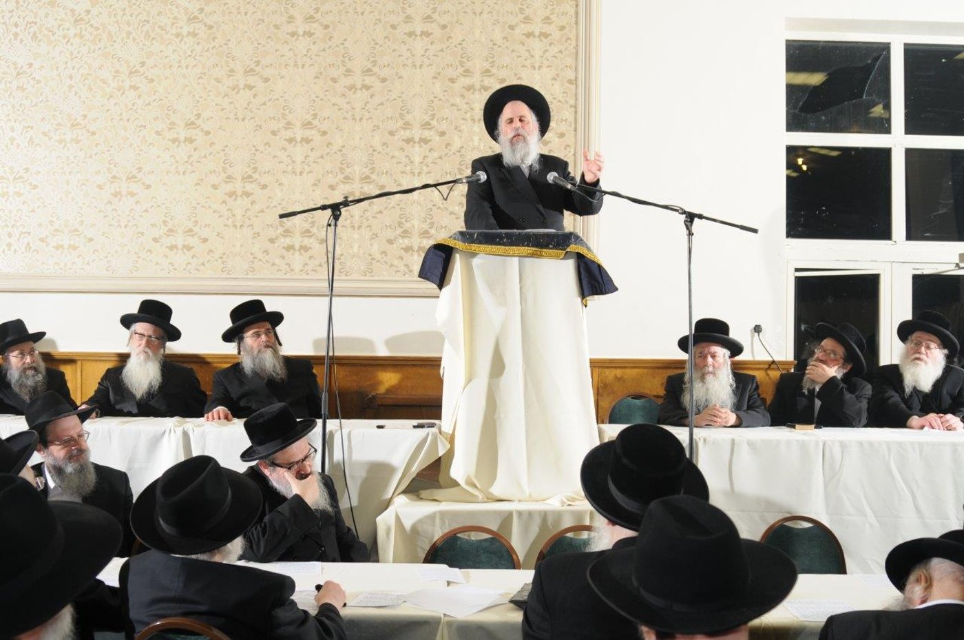 גלריה: עצרת תפילה באנטוורפן בגלל המצב בארץ