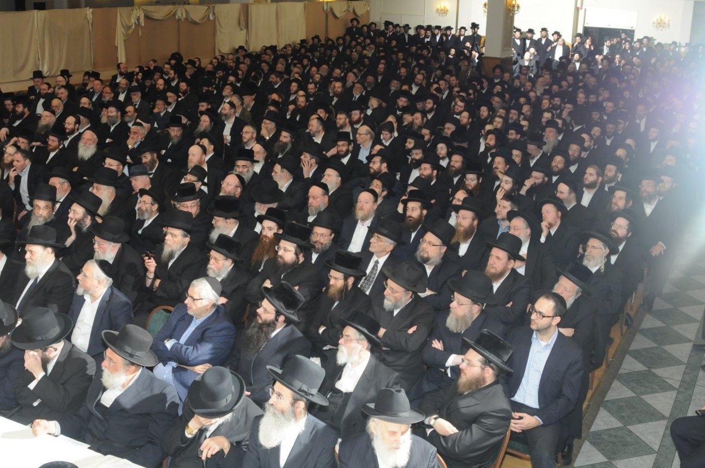 גלריה: עצרת תפילה באנטוורפן בגלל המצב בארץ