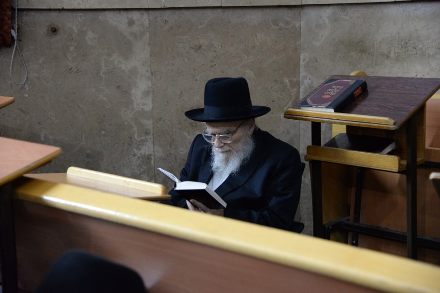 1,946 שנים לחורבן בית המקדש: גדולי ישראל מתאבלים