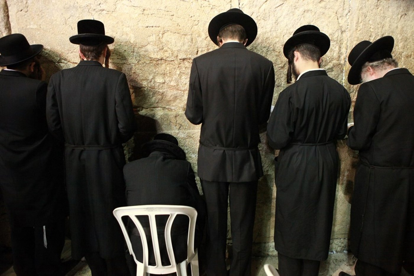 גלריה: מוצאי תשעה באב בכותל המערבי