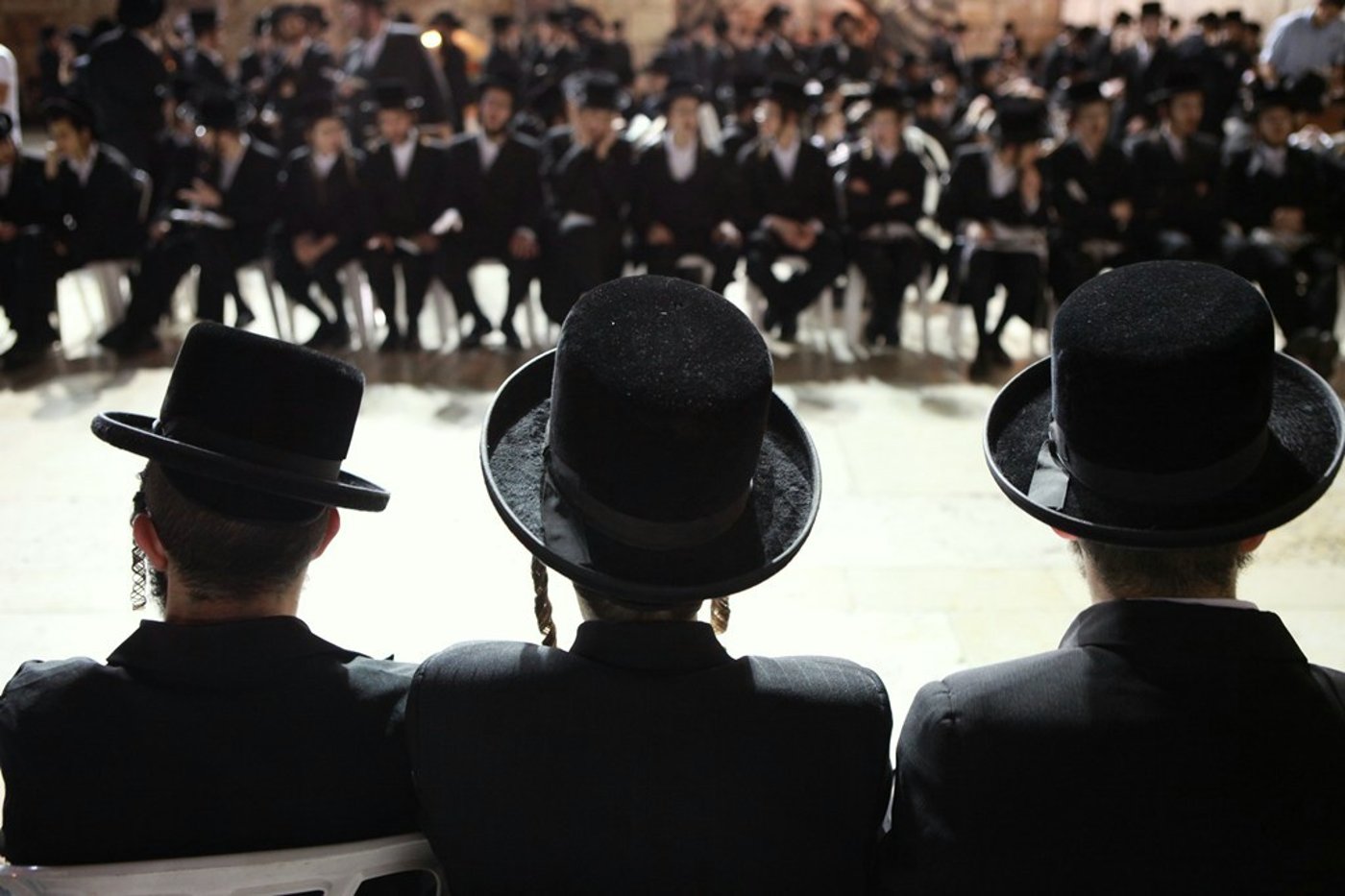 גלריה: מוצאי תשעה באב בכותל המערבי