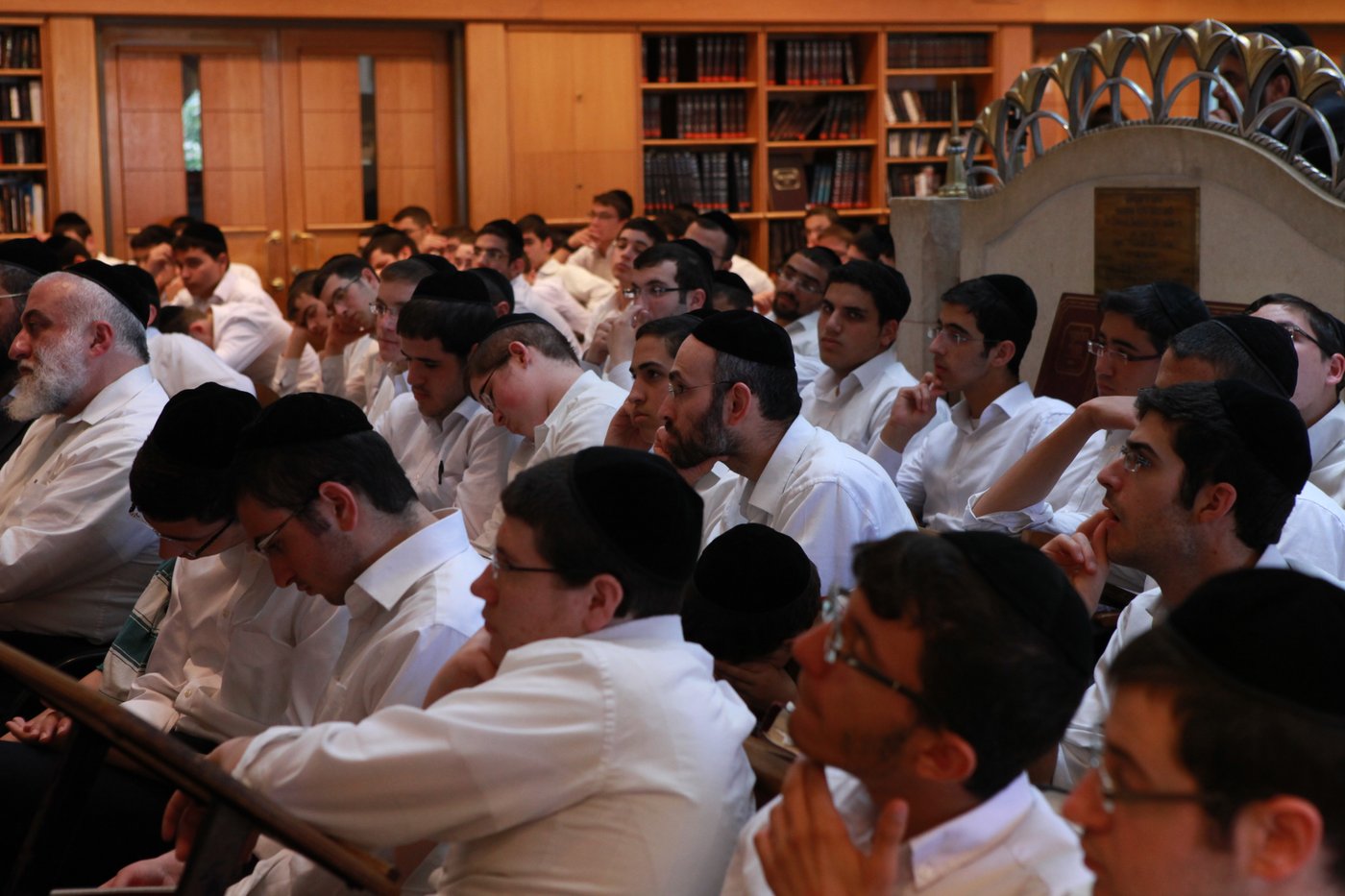 גלריה: כנס בני תורה עם הראשל"צ הגאון רבי יצחק יוסף
