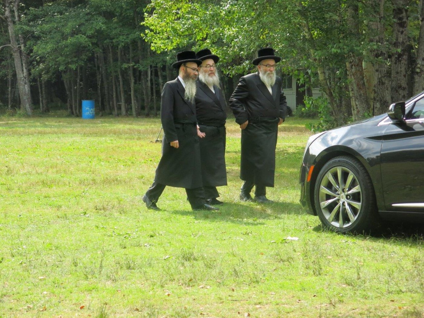 הרבי מסקווירא ביקר את ילדי החיידר באמצע החופש • גלריה