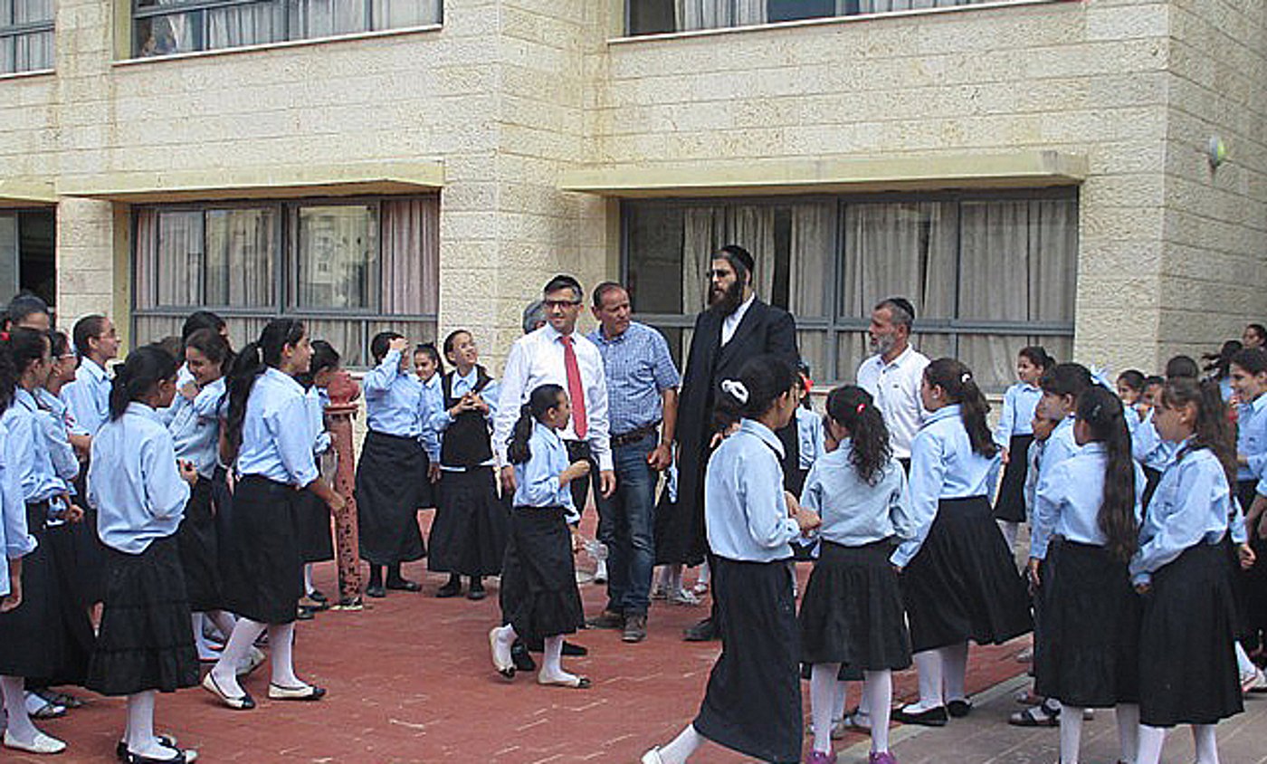 21 אלף תלמידים באלעד: כך נפתחה שנת הלימודים