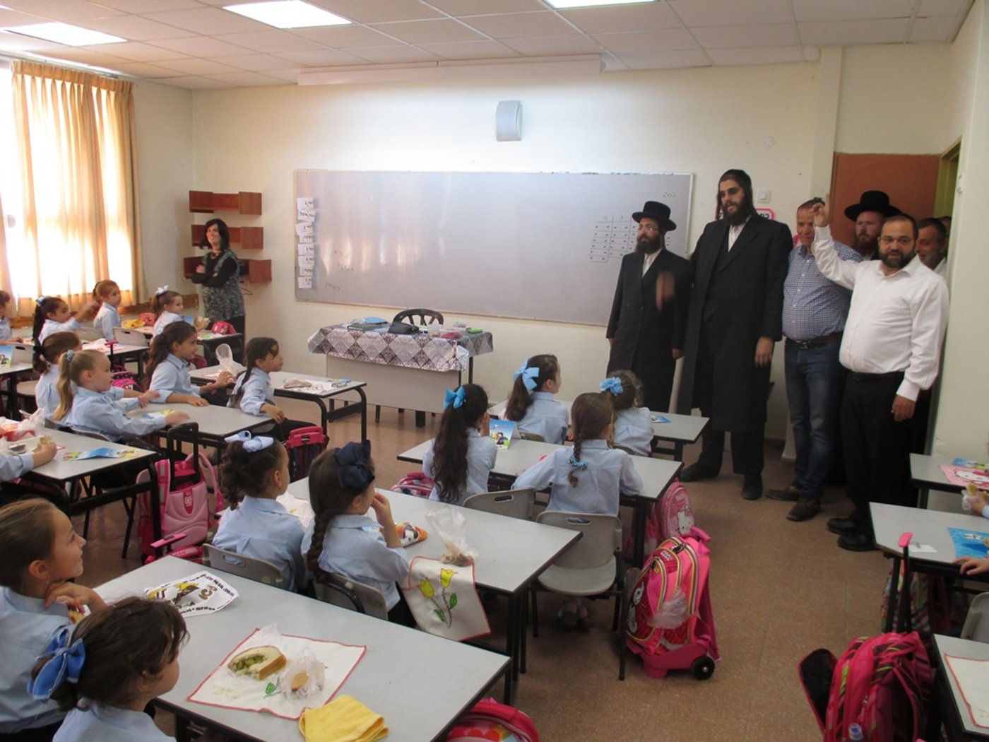 21 אלף תלמידים באלעד: כך נפתחה שנת הלימודים