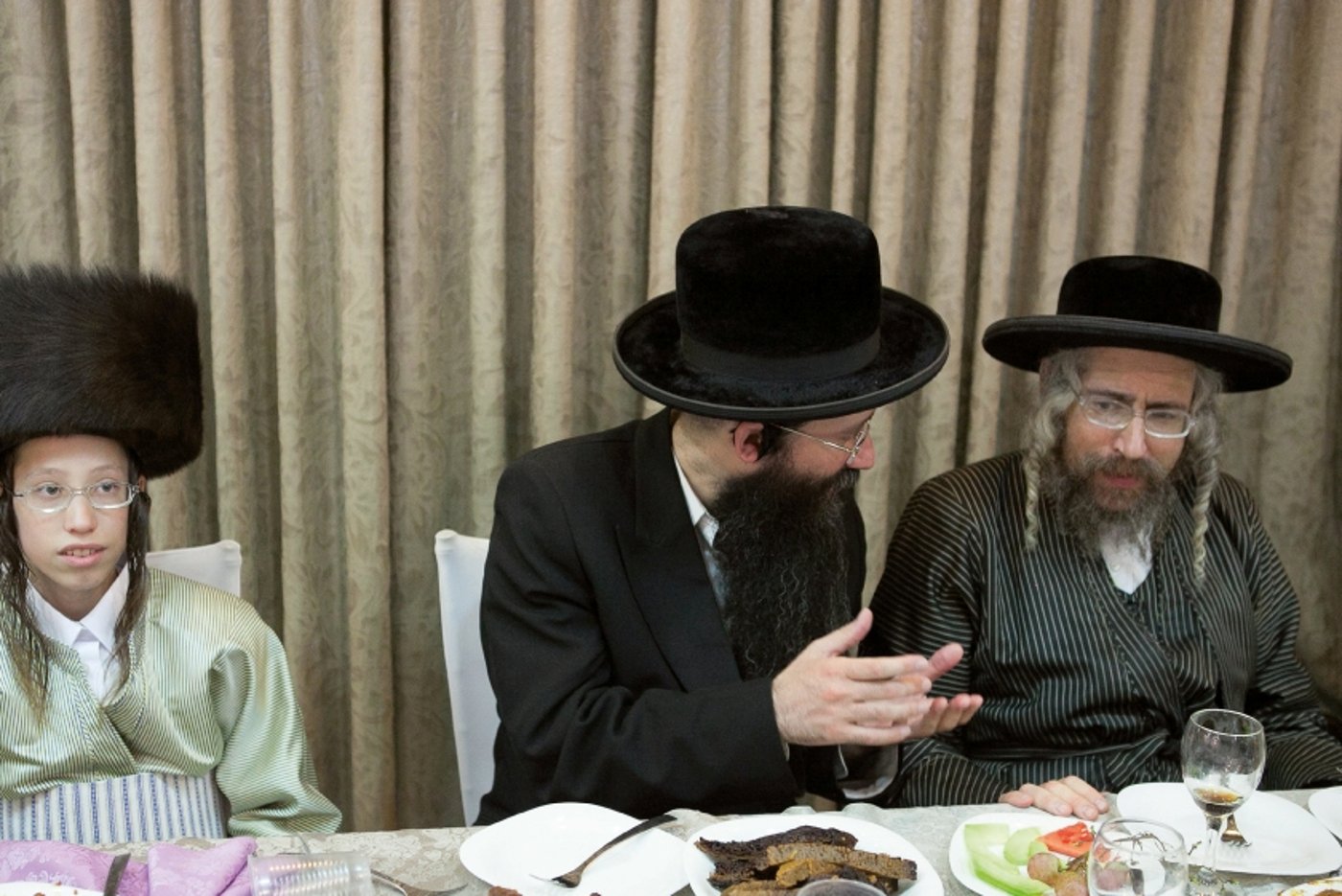 גלריה: בר מצווה לבן הרב חיים הירש