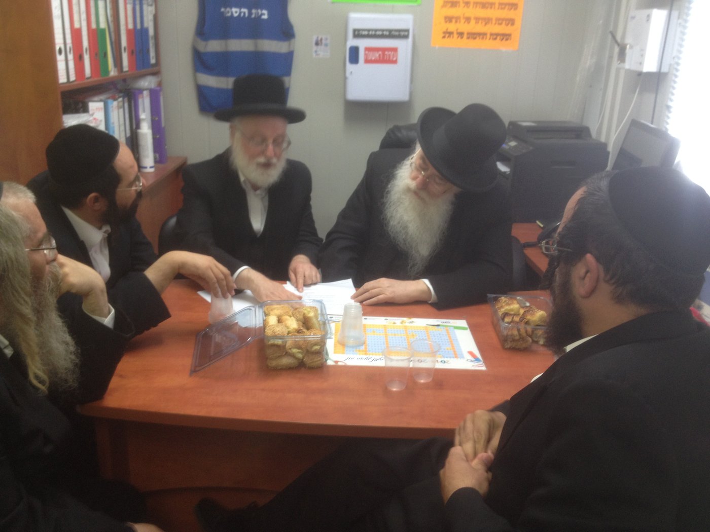 ח"כ מאיר פרוש פתח את שנת הלימודים בארבע ערים
