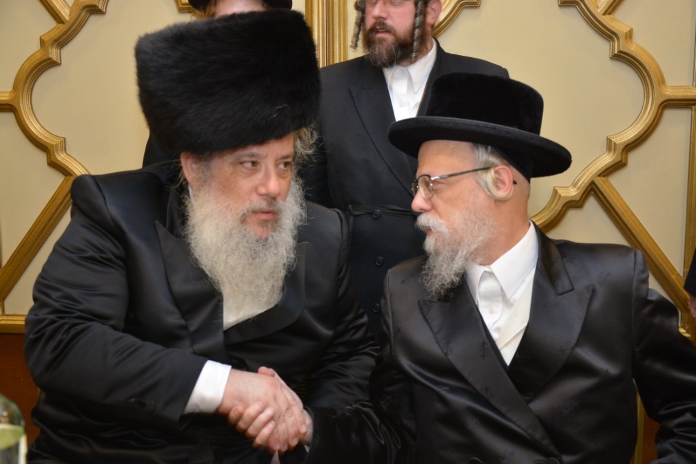 גלריה: חנוך זייברט חיתן, כולם התייצבו לאחל מזל טוב