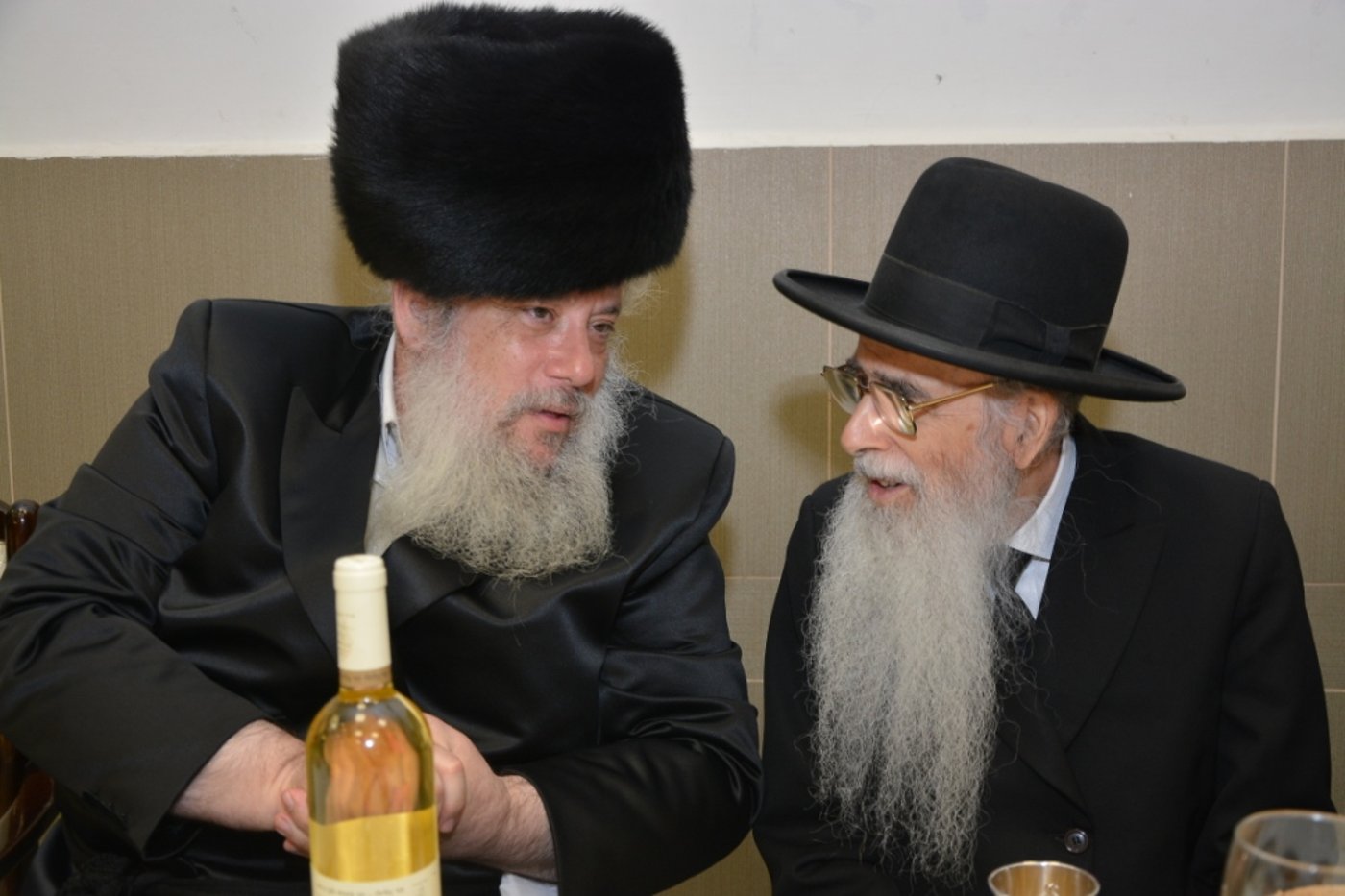 גלריה: אדמו"רים ורבנים בשבע ברכות לבן חנוך זייברט