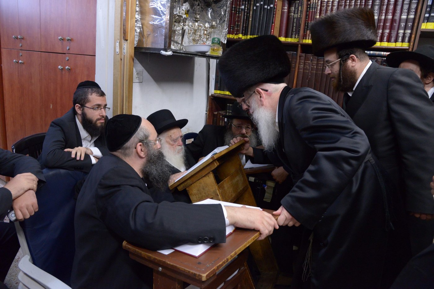 שר התורה באבל: מוצ"ש של ניחום ברחוב רשב"ם