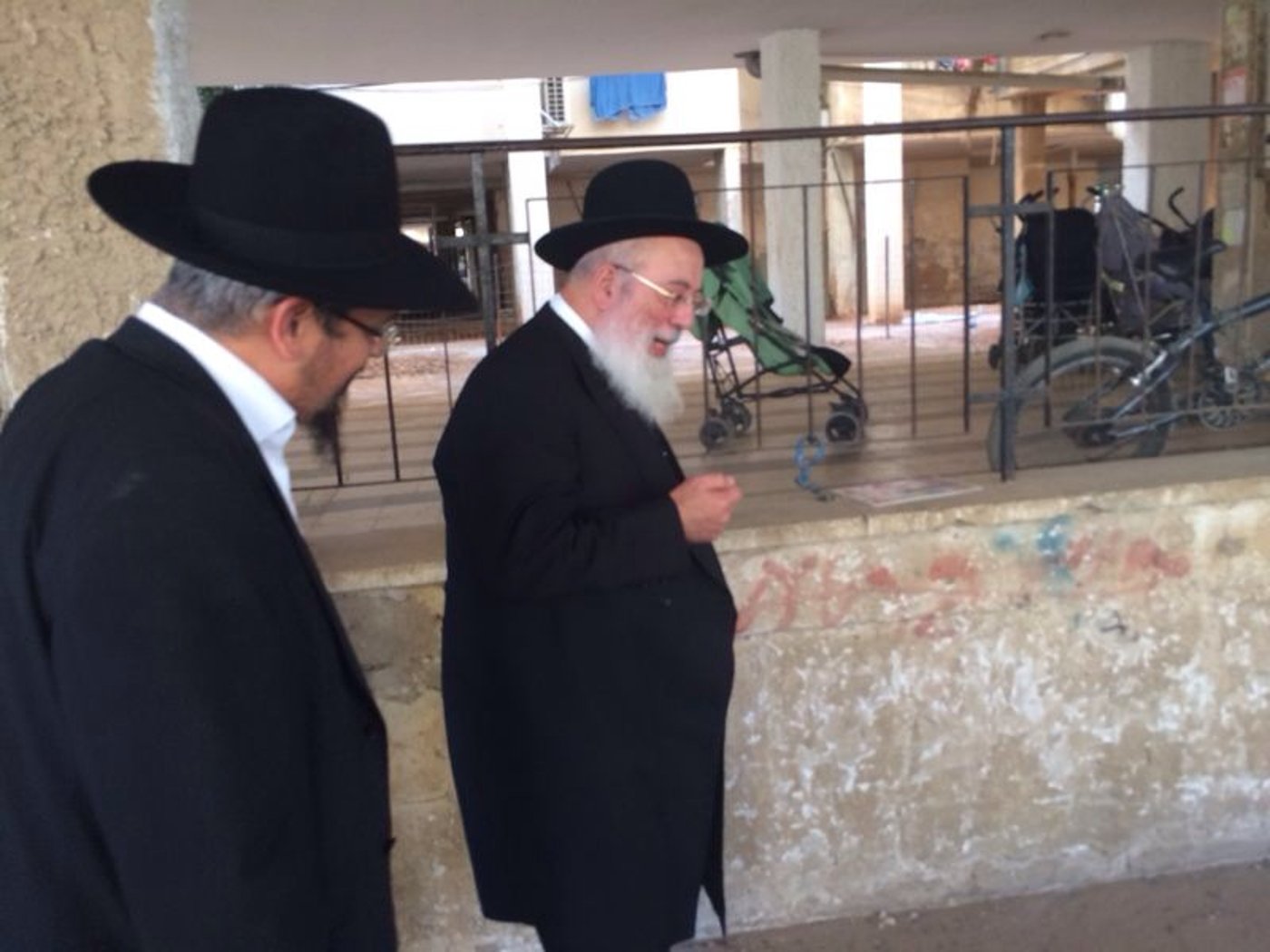 חשיפה: הגר"ש עמאר נועד בחשאי עם הגר"ש בן שמעון