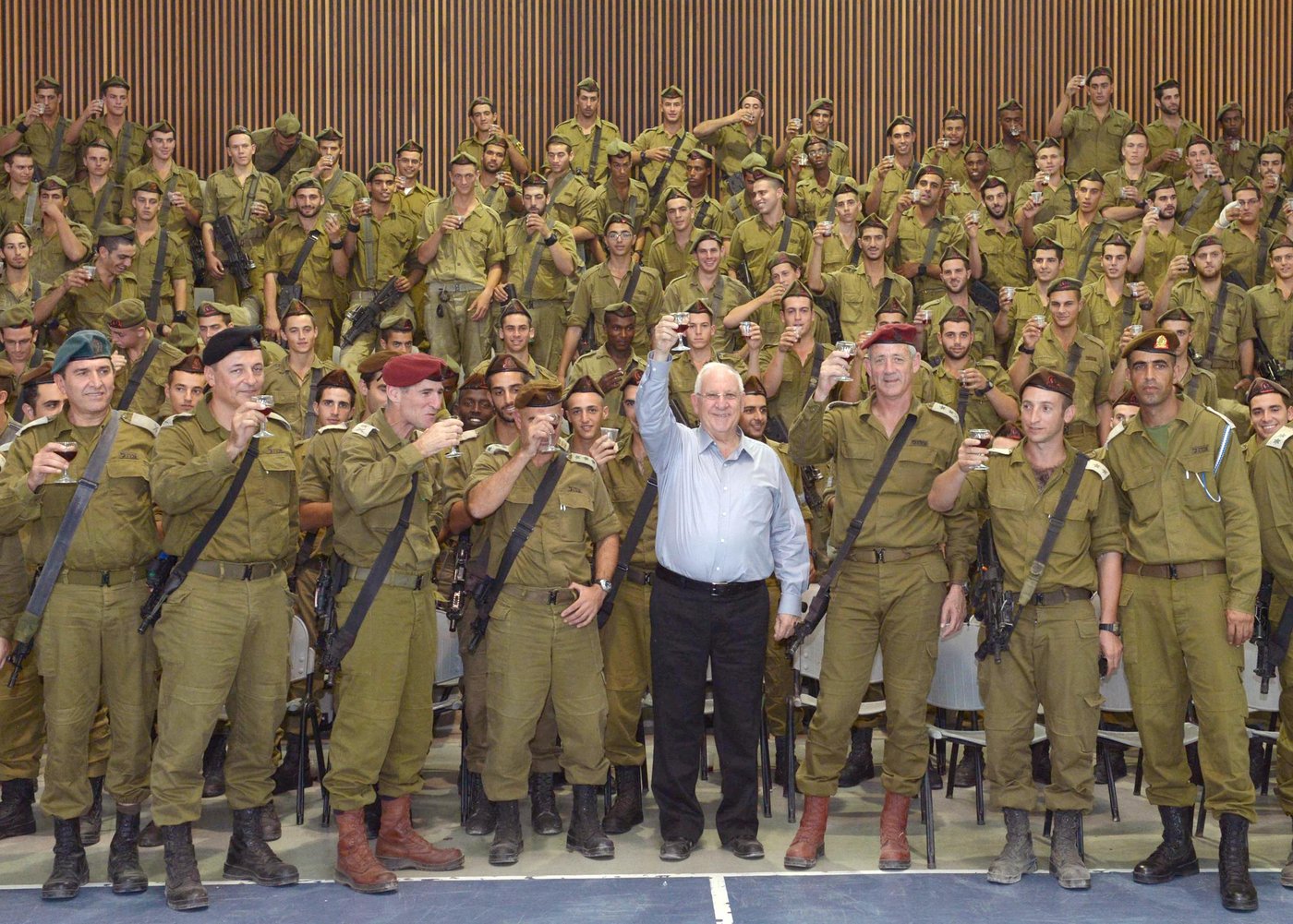הנשיא ריבלין ירד לבקר את הלוחמים