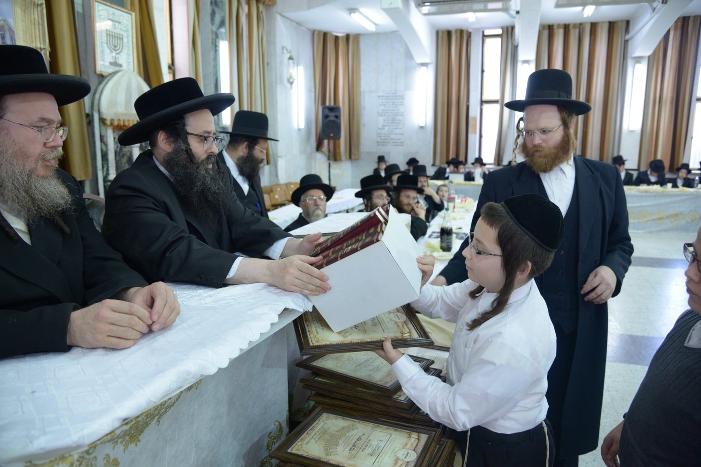 תיעוד: ילדי סאטמר ו'תלמודו בידו'