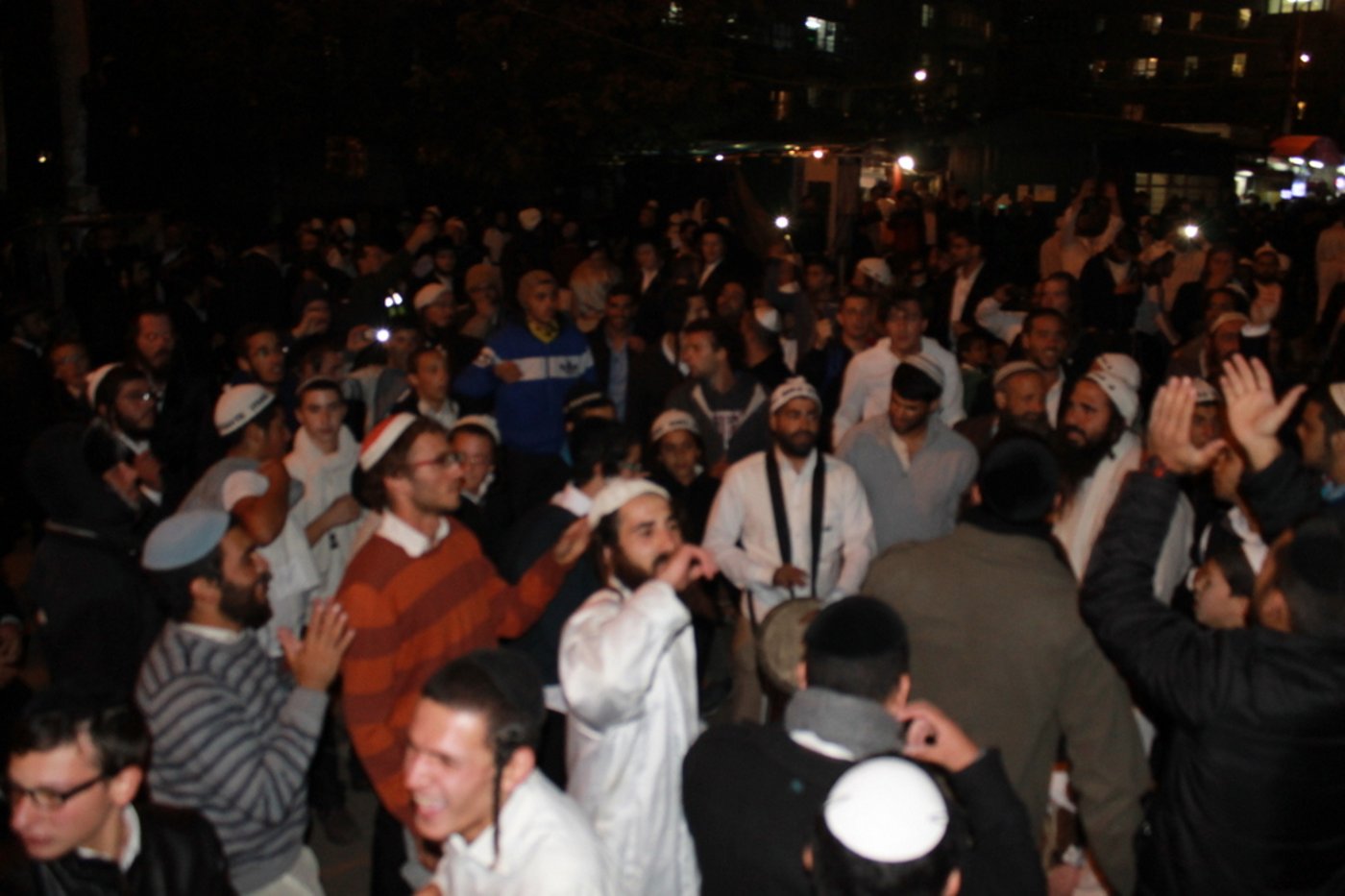 רבבות שהו בראש השנה באומן • צפו