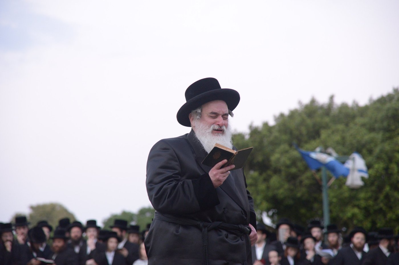 תיעוד: האדמו"ר מויז'ניץ ב'תשליך'