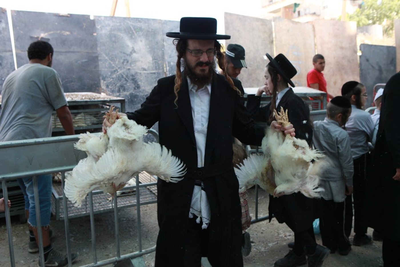 גלריה: שכונת מאה שערים עשתה כפרות