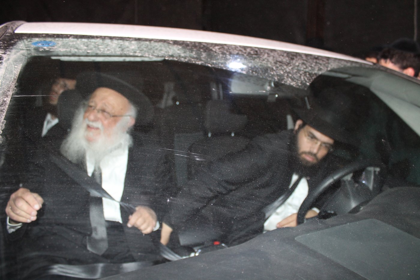 רה"י פוניבז' והאדמו"רים בשמחה • גלריה