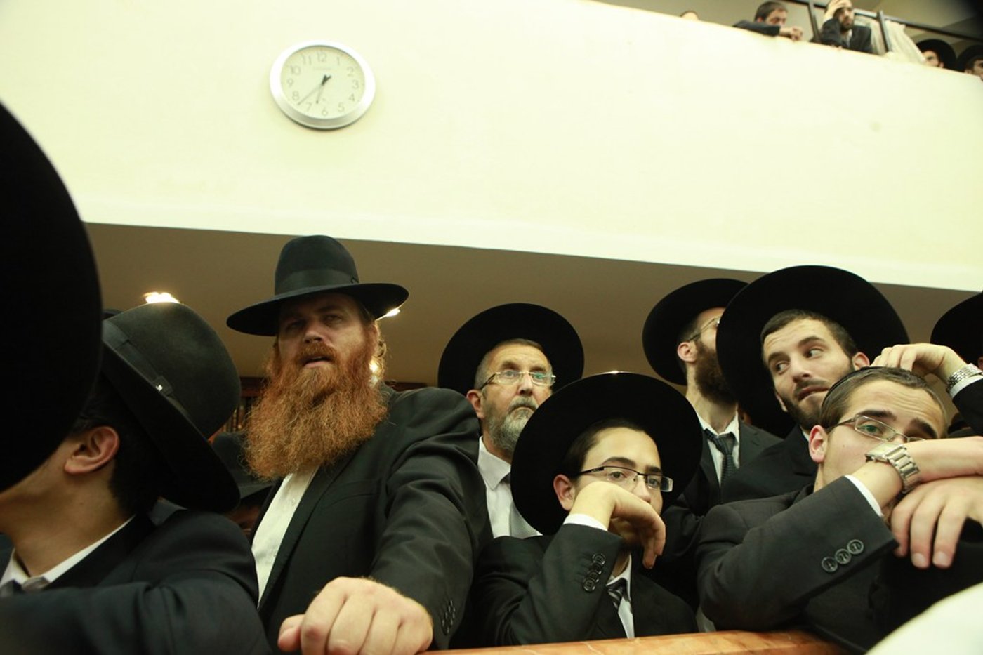 הגר"ש אוירבך במעמד הקבלת פני רבו: 'אחים שלנו רוצים לכלותינו'