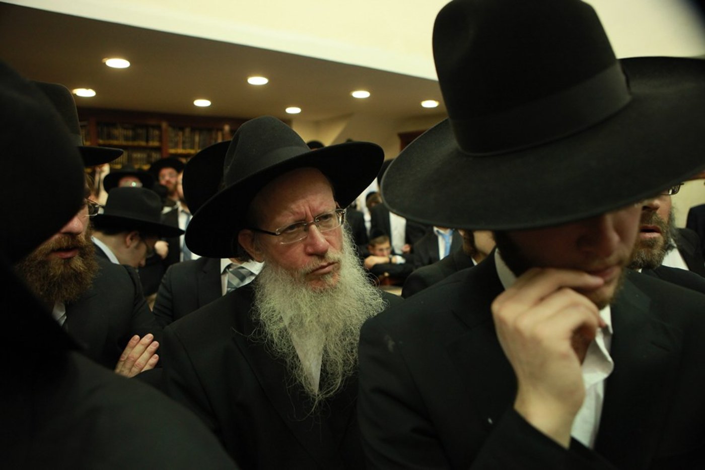הגר"ש אוירבך במעמד הקבלת פני רבו: 'אחים שלנו רוצים לכלותינו'