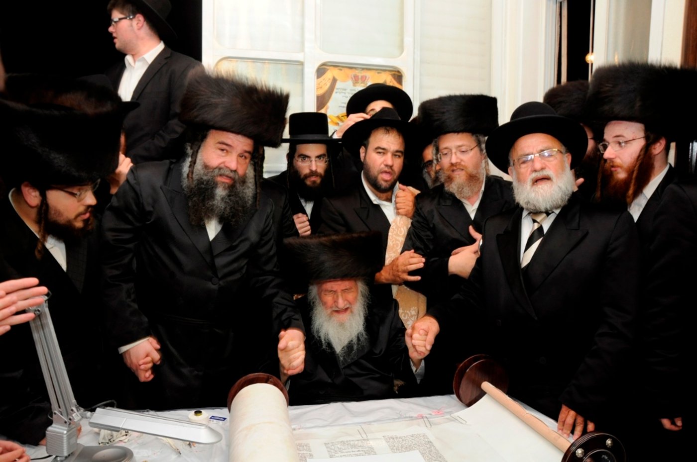 גלריה: הכנסת ספר תורה בספינקא