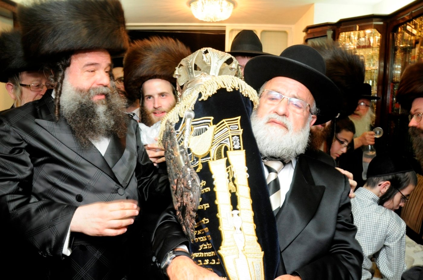 גלריה: הכנסת ספר תורה בספינקא