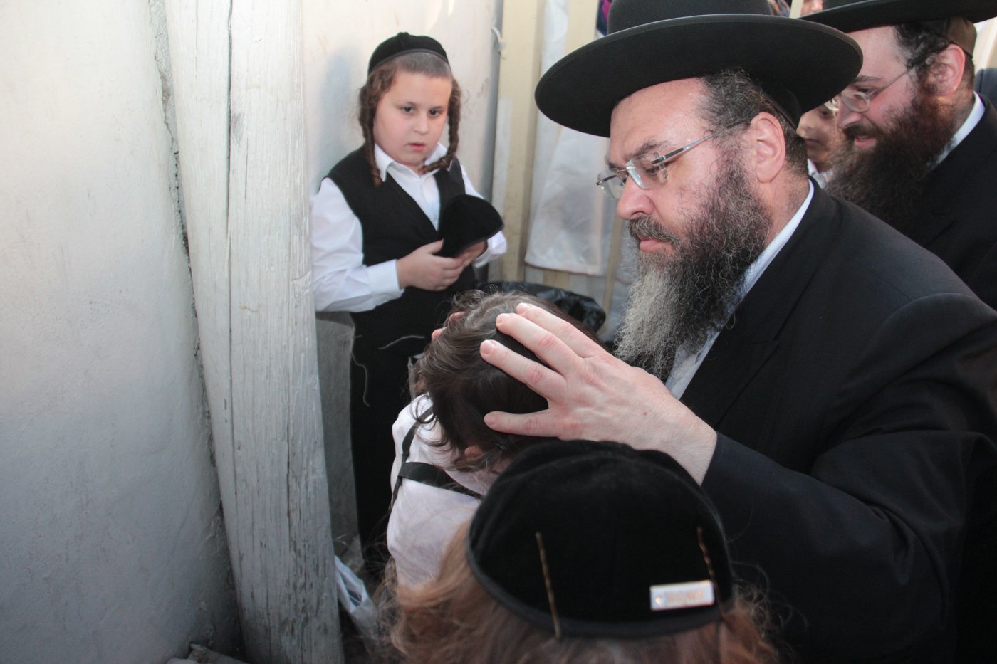 תיעוד: אלפים בהילולת 'שמעון הצדיק' בירושלים