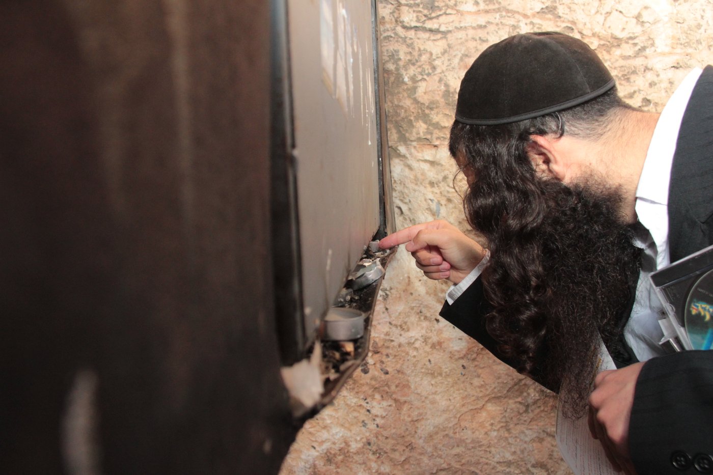 תיעוד: אלפים בהילולת 'שמעון הצדיק' בירושלים