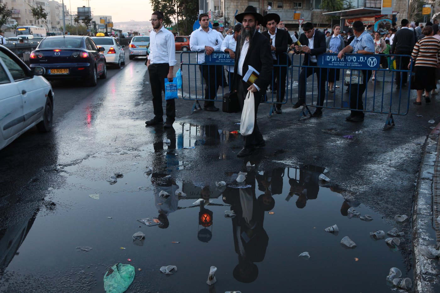 שנה לפטירת מרן הרב עובדיה יוסף; המונים עלו לקברו • גלריה
