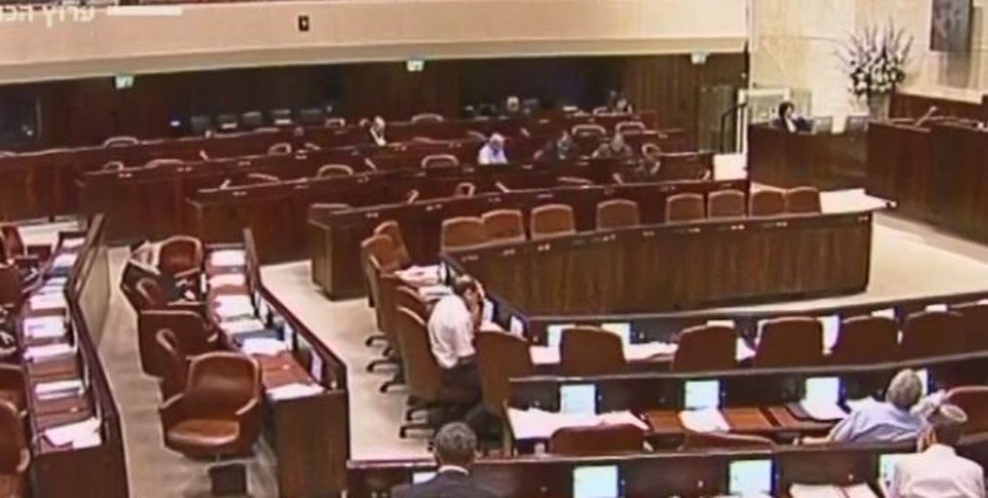 מליאת הכנסת בזמן נאום דרעי, הערב