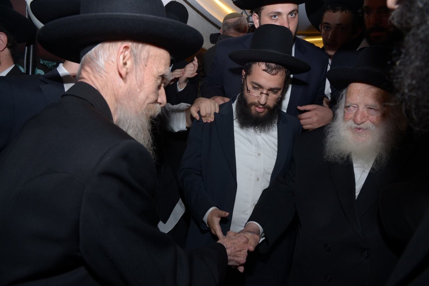שמחת בית פוניבז' בנישואי נכדי ראשי הישיבה • תיעוד ענק
