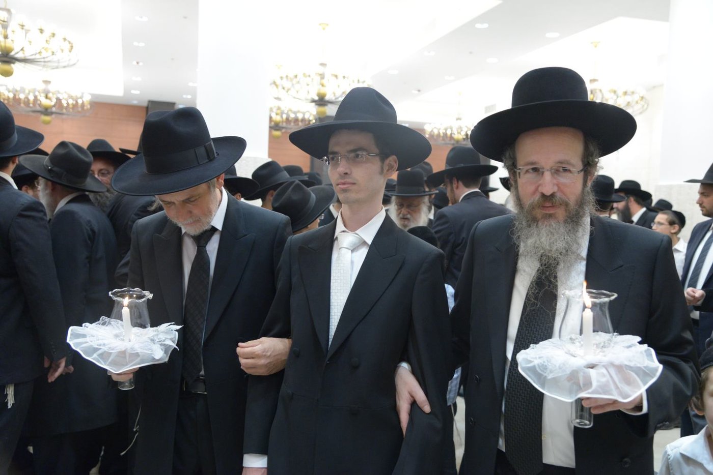שמחת בית פוניבז' בנישואי נכדי ראשי הישיבה • תיעוד ענק