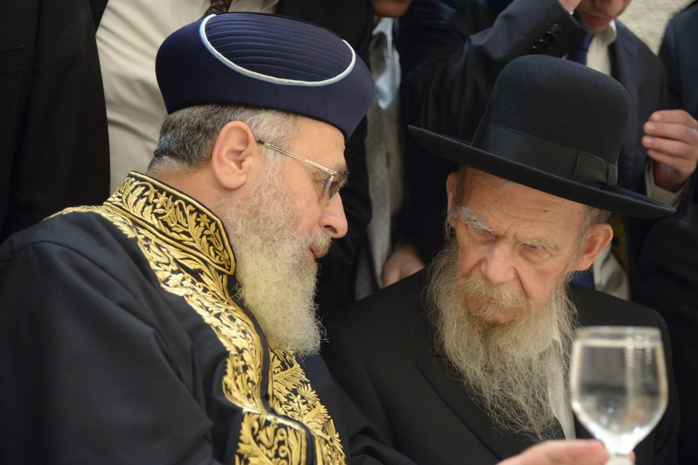 שמחת בית פוניבז' בנישואי נכדי ראשי הישיבה • תיעוד ענק