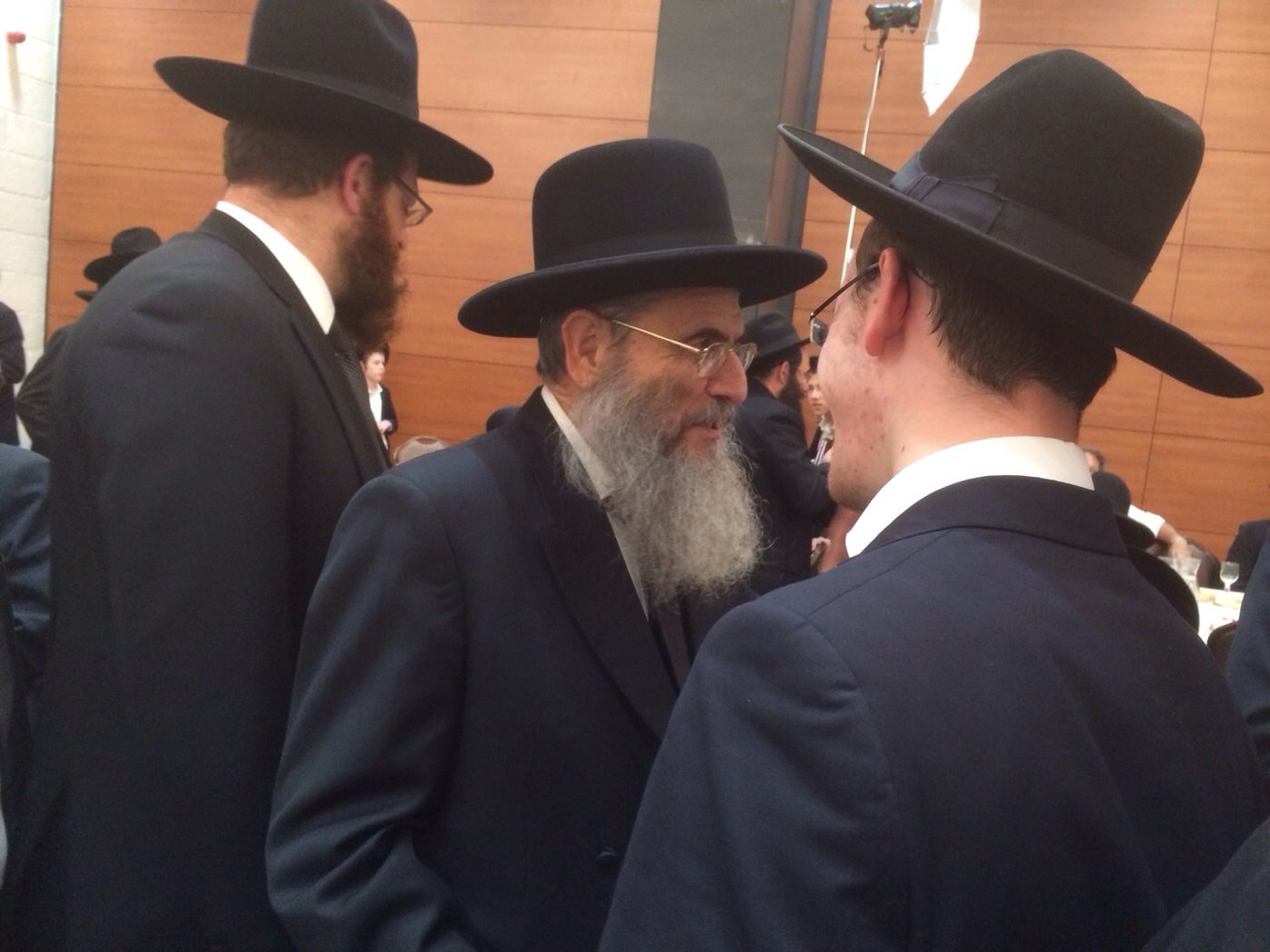 שמחת בית פוניבז' בנישואי נכדי ראשי הישיבה • תיעוד ענק